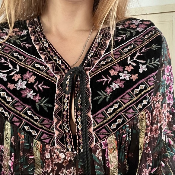 Zara boho glam velvet embroidered blouse - Picture 3 of 13